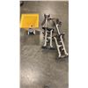 Image 1 : DRYWALL STILLS WITH DRYWALL CORNER TAPER