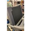 Image 2 : PRO FORM XP TREADMILL