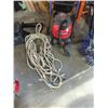 Image 1 : 30 LITRE SHOP VAC WORKING AND 50FT ROPE