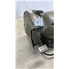 Image 3 : BRICO BENCH GRINDER WORKING