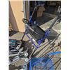 Image 3 : 4 LOST PROPERTY STROLLERS, PERSONAL SHOPPING CART AND FOLDING WALKER