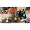 Image 8 : ELECTRIC CHAINSAW CHAINSAW AND GLUE GUN BOTH WORKING