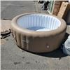 Image 2 : BESTWAY SALUSPA PALM SPRINGS INFLATABLE HOT TUB WITH PUM,P AND COVER TESTED AND WORKING