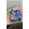 Image 1 : 300 SETS OF NEW TASSLED HAIR TIES
