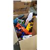Image 1 : BOX OF NERF GUNS