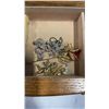 Image 5 : JEWELRY BOX WITH CONTENTS