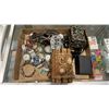 Image 1 : TRAY OF ESTATE WATCHES AND ASSORTED JEWELRY
