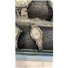 Image 10 : 8 WORKING WATCHES WITH NEW BATTERIES