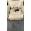 Image 3 : LEATHER LOOK POWER RECLINER ARMCHAIR - WORKING