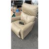 Image 4 : LEATHER LOOK POWER RECLINER ARMCHAIR - WORKING