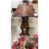 Image 8 : 2 BRASS PLANTERS WITH ARTIFICIAL FLOWERS AND MAGAZINE RACK ENDTABLE