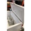 Image 3 : KENMORE DEEP FREEZE 50 INCHES LONG