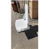 Image 2 : AQUATEC R RECLINING BACK BATH LIFT CHAIR, WHITE