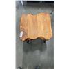 Image 3 : WOOD SLAB ENDTABLE