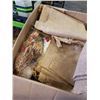 Image 7 : 2 BOXES FALL DECOR