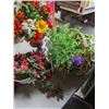 Image 2 : LOT OF ARTIFICIAL PLANTS