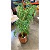 Image 1 : ARTIFICIAL TREE IN PLANTER
