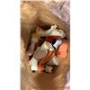 Image 2 : LOT OF VINTAGE AVON PEANUTS, SNOOPY COLLECTIBLES