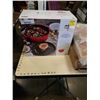 Image 3 : AS NEW STAUB ENAMELED CAST IRON BRAISE AND GRILL SET
