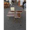 Image 1 : 4 FOLDING TV TRAYS ON CART