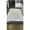 Image 1 : QUEEN SIZE KINGSDOWN MATTRESS