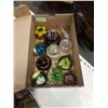 Image 6 : 2 BOXES OF GLASS INSULATORS AND SHOT GLASSES