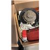 Image 2 : BOX OF FOUNTAIN, TOASTER, ESTATE GOODS