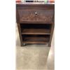 Image 2 : CARVED 1 DRAWER END TABLE