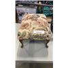 Image 2 : METAL LEG FOOTSTOOL AND MOUNTED HORNS