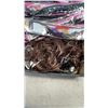 Image 7 : 40 NEW HAIR EXTENTION AND TRAY OF NEW EARRINGS