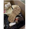 Image 3 : BOX OF LADIES SHOES