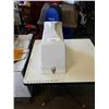 Image 1 : BAYCREST 2200 SEWING MACHINE WORKING WITH COVER