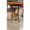 Image 8 : 3 ENDTABLES - ONE TILE TOP, ONE BAMBOO