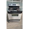 Image 1 : AS NEW General Electric JCBS250ST4SS GE 30" Electric Freestanding Range Stainless Steel