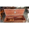 Image 2 : LANE CEDAR CHEST