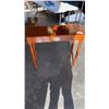 Image 1 : BOMBAY CO HALL TABLE