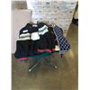 Image 1 : 2 GUCCI STYLE SWEATERS SIZE XL AND XXXL