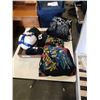 Image 1 : 2 NEW DRAWSTRING BAGS, 4 NEW HATS AND NIKE SOCCER BALL