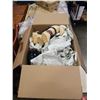 Image 1 : BOX OF FIGURES, COLLECTIBLES, POTTERY VASE
