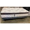 Image 2 : BEAUTYREST SINGLE SIZE COMFORT TOP FIRM MATTRESS, SILK, VISCOLASTIC, LATEX WITH BOX SPRING AND ROLLE