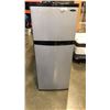Image 1 : DANBY SILHOUETTE FRIDGE