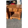 Image 2 : 2 MAPLE 1 DRAWER NIGHTSTANDS