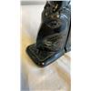 Image 3 : PAIR OF NATIVE DESIGNED STONE BOOKENDS, MADE IN CANADA