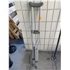Image 1 : Adjustable crutches