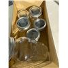 Image 1 : Canning jars