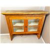 Image 1 : Antique Canadian Pine cupboard