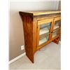 Image 2 : Antique Canadian Pine cupboard