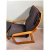Image 2 : Arm Chair and Ottoman