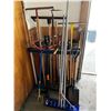 Image 1 : Yard tools