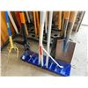 Image 2 : Yard tools